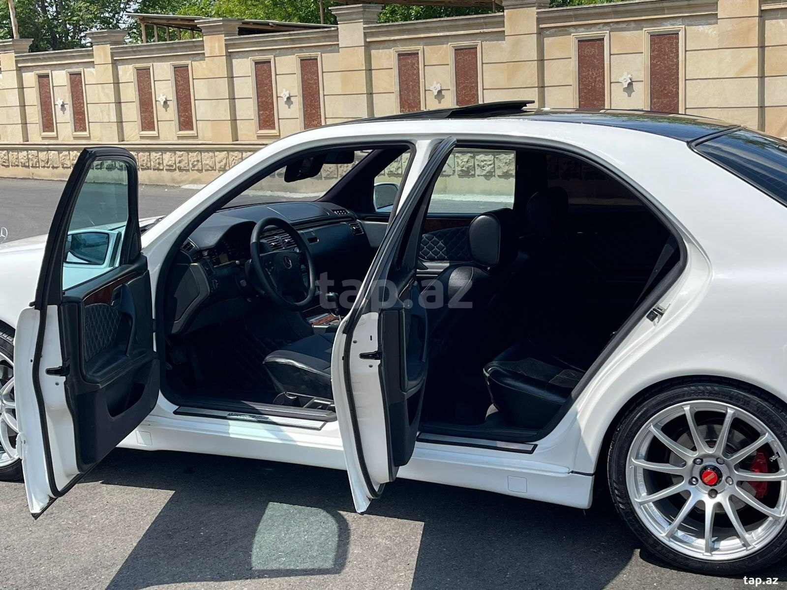 Mercedes E 320, 2002 il (8)