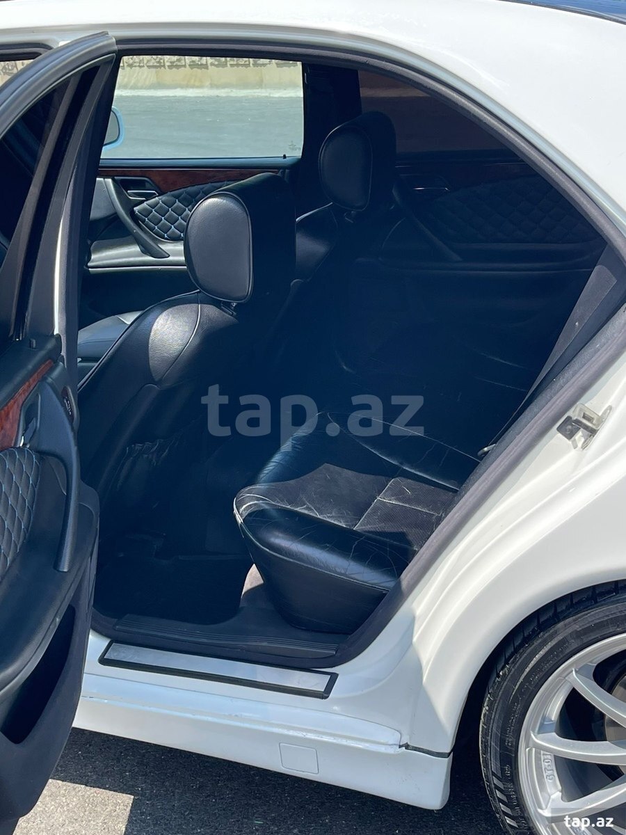 Mercedes E 320, 2002 il (11)