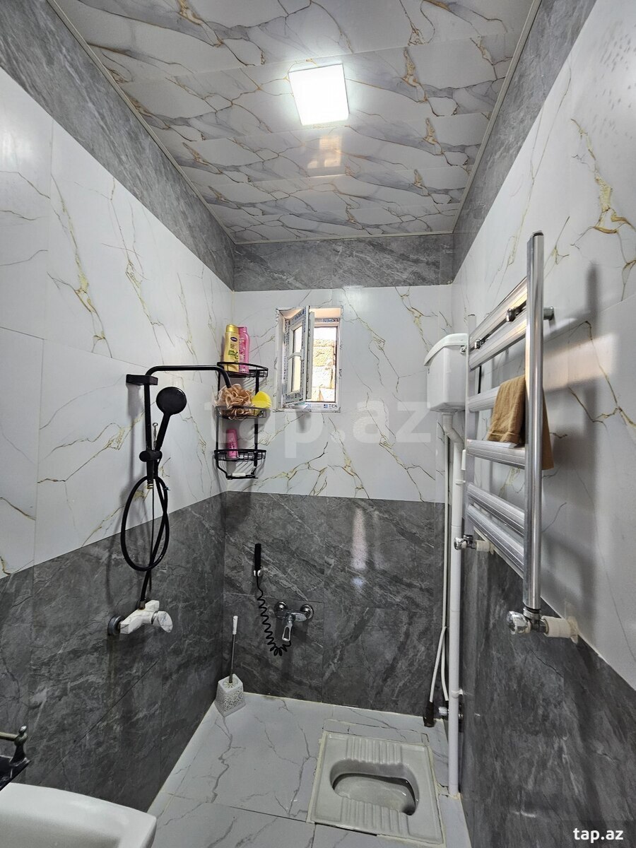 Həyət evi, Binə qəs. (10)