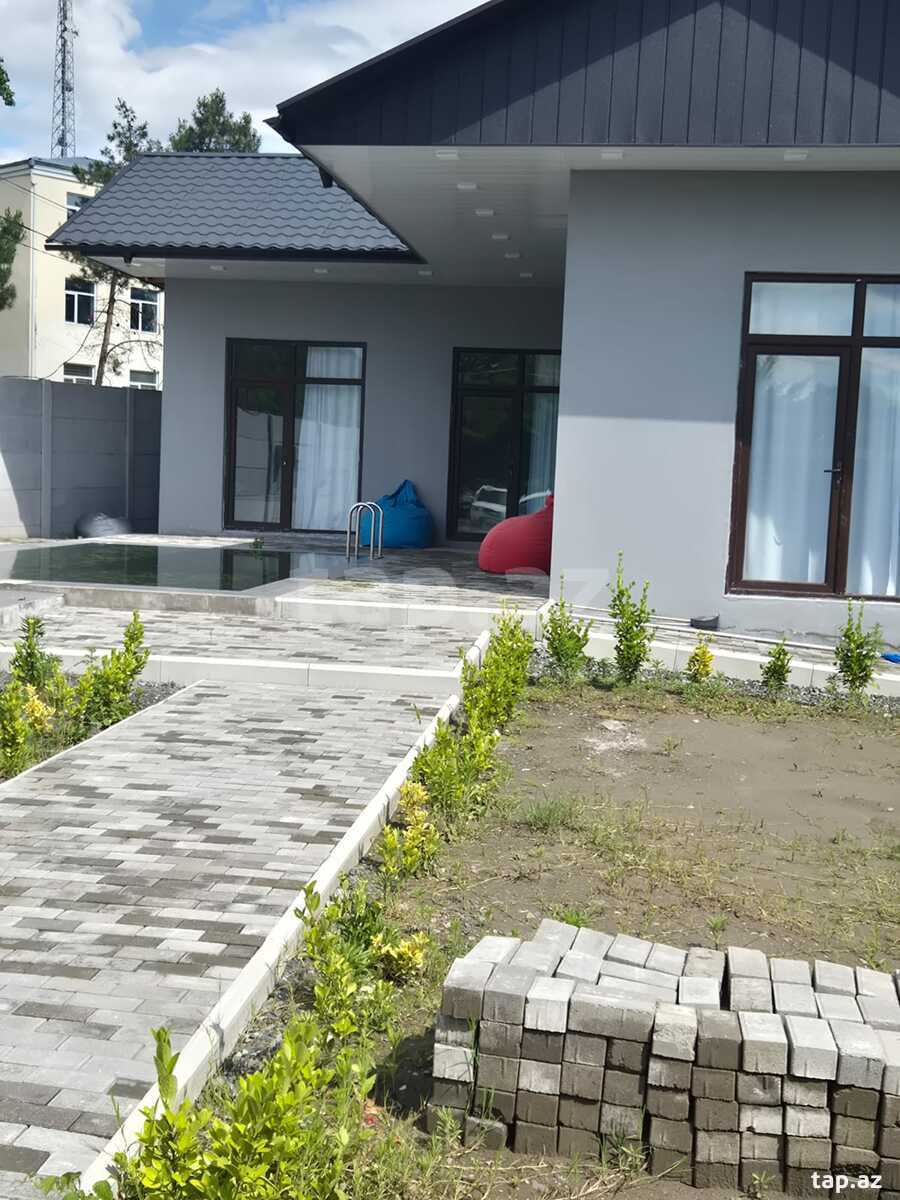 Villa, Qəbələ ş.