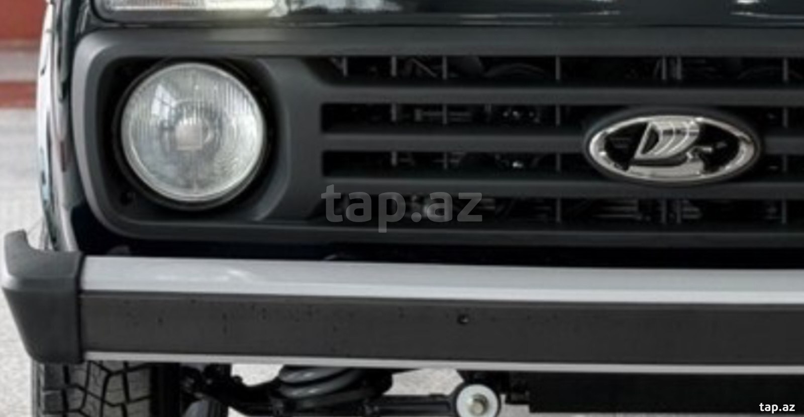 LADA (VAZ) Niva farası