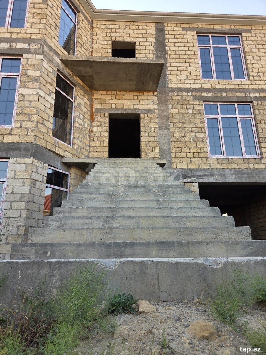 Həyət evi, Saray qəs. (3)