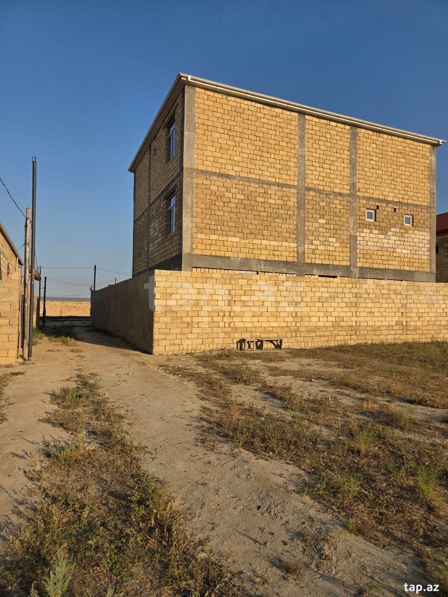 Həyət evi, Saray qəs. (11)