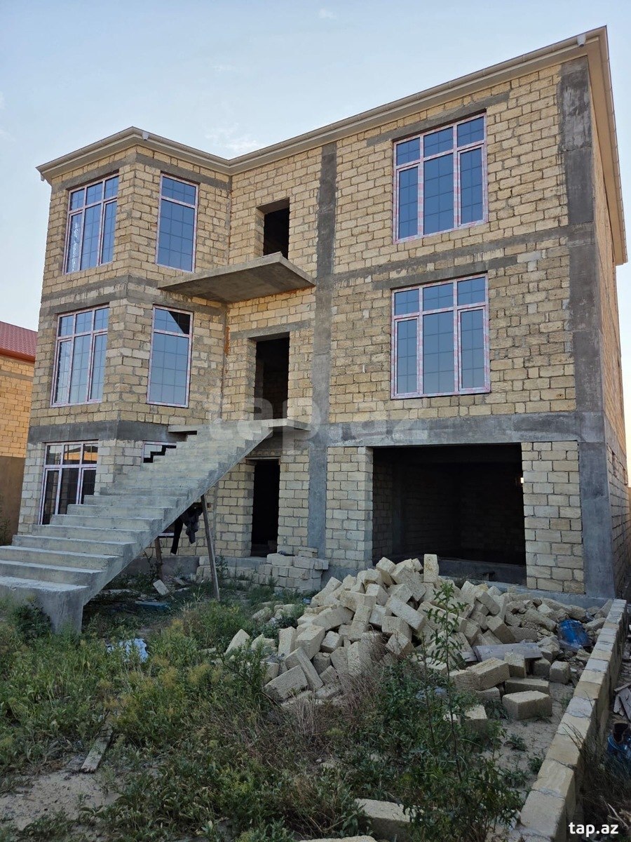 Həyət evi, Saray qəs. (2)