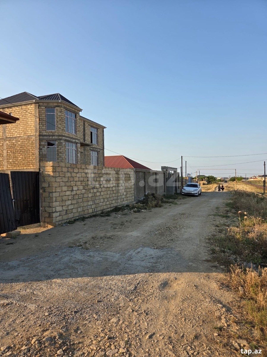 Həyət evi, Saray qəs. (16)