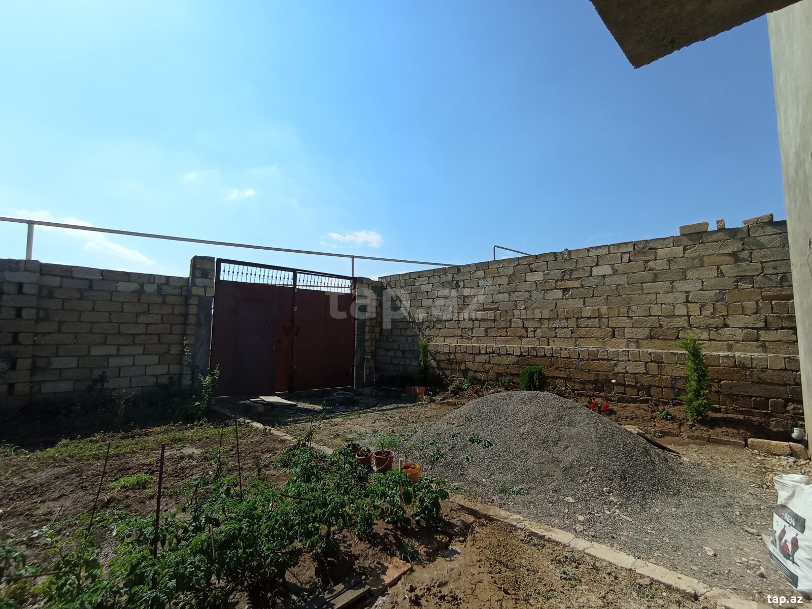 Həyət evi, Qobu qəs. (3)