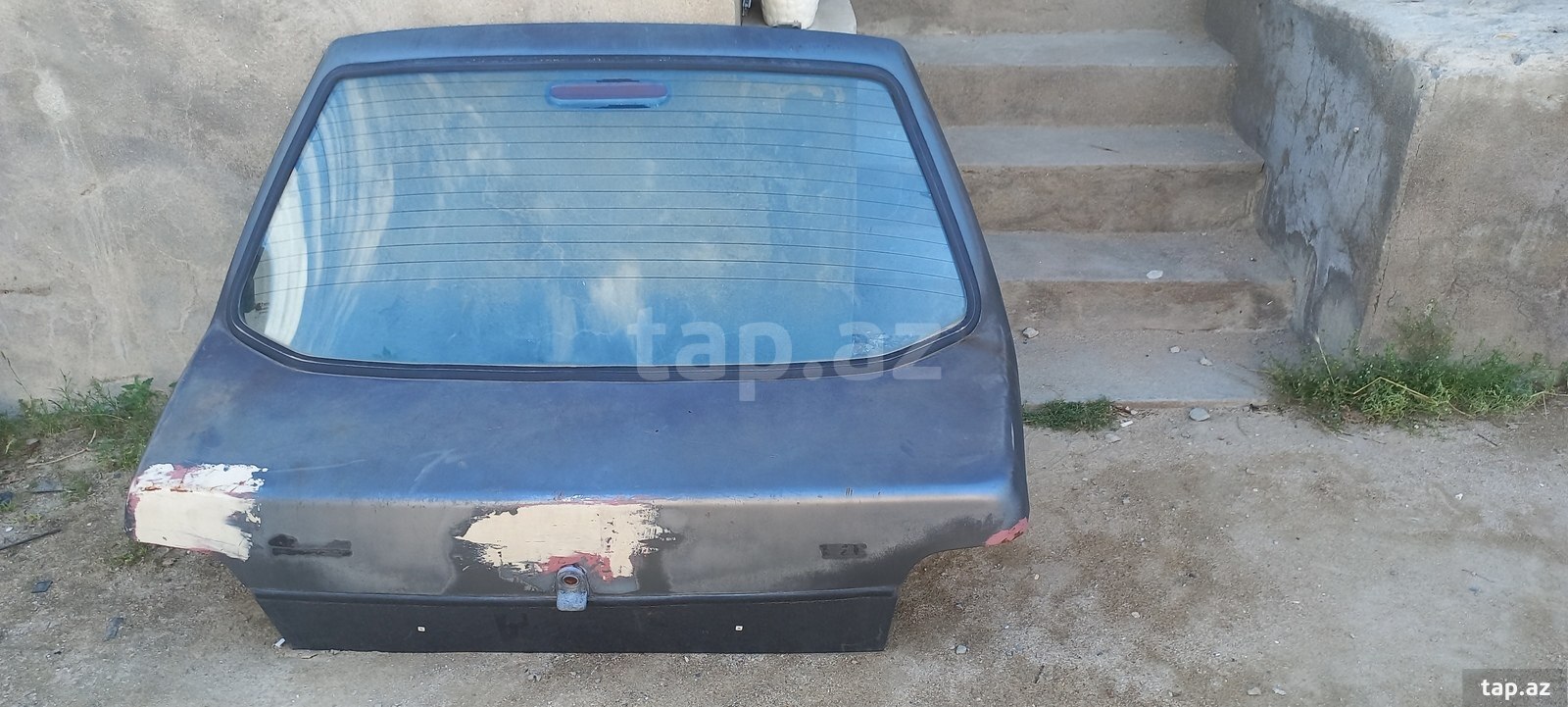 ZAZ Slavuta arxa qapı və şüşəsi