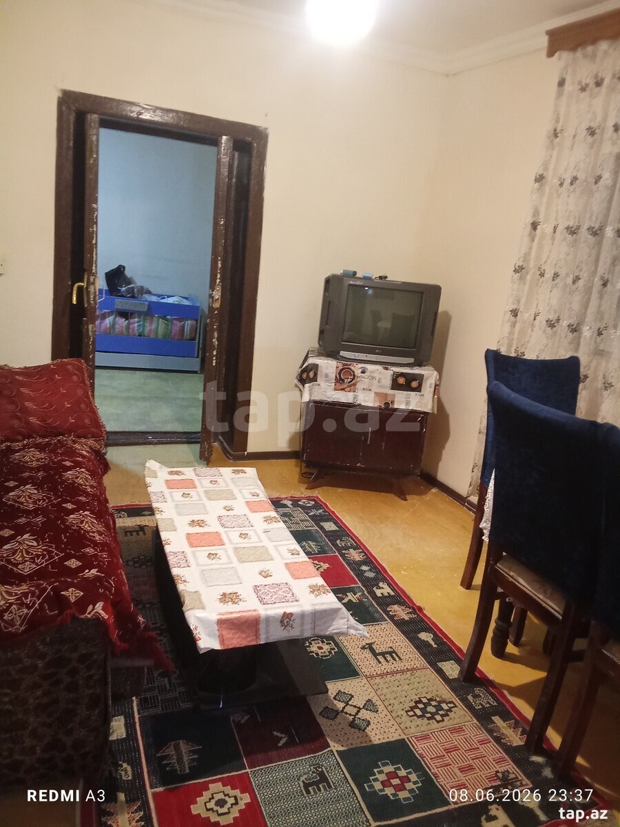 Həyət evi kirayə verilir, Saray qəs. (10)