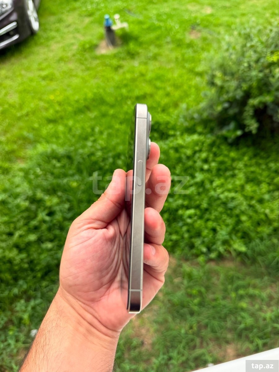 Apple iPhone 15 Pro Natural Titanium 128GB/8GB (4)