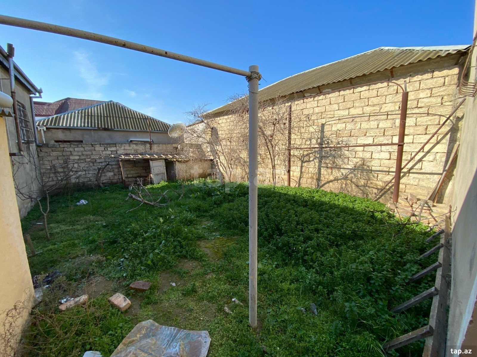 Həyət evi, Əmircan qəs. (25)