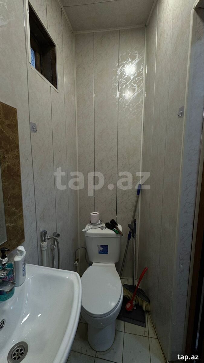 2-otaqlı mənzil kirayə verilir, E.Akademiyası m., 50 m² (14)
