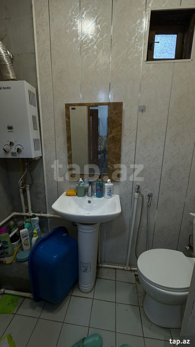 2-otaqlı mənzil kirayə verilir, E.Akademiyası m., 50 m² (15)