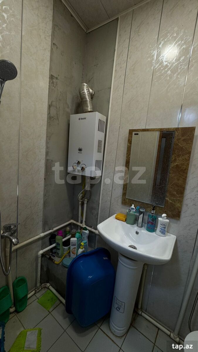 2-otaqlı mənzil kirayə verilir, E.Akademiyası m., 50 m² (13)