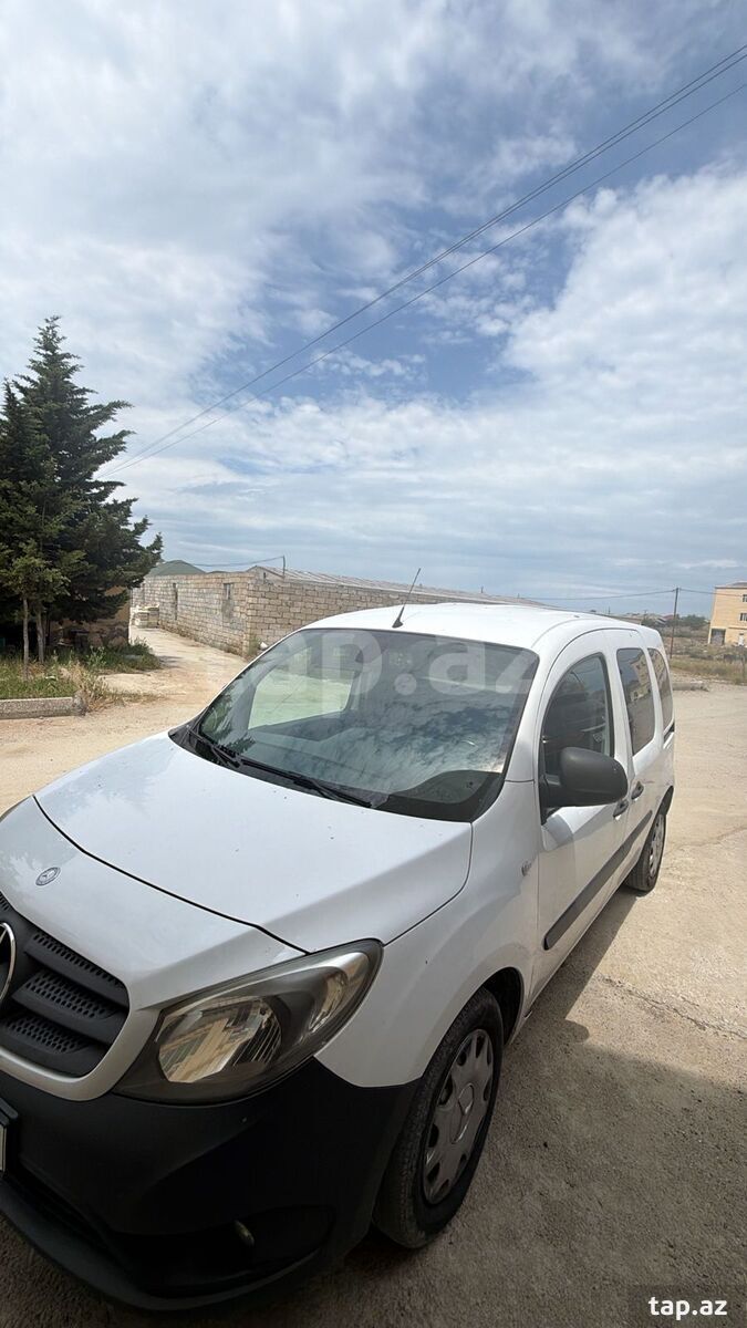Mercedes Citan, 2014 il (4)