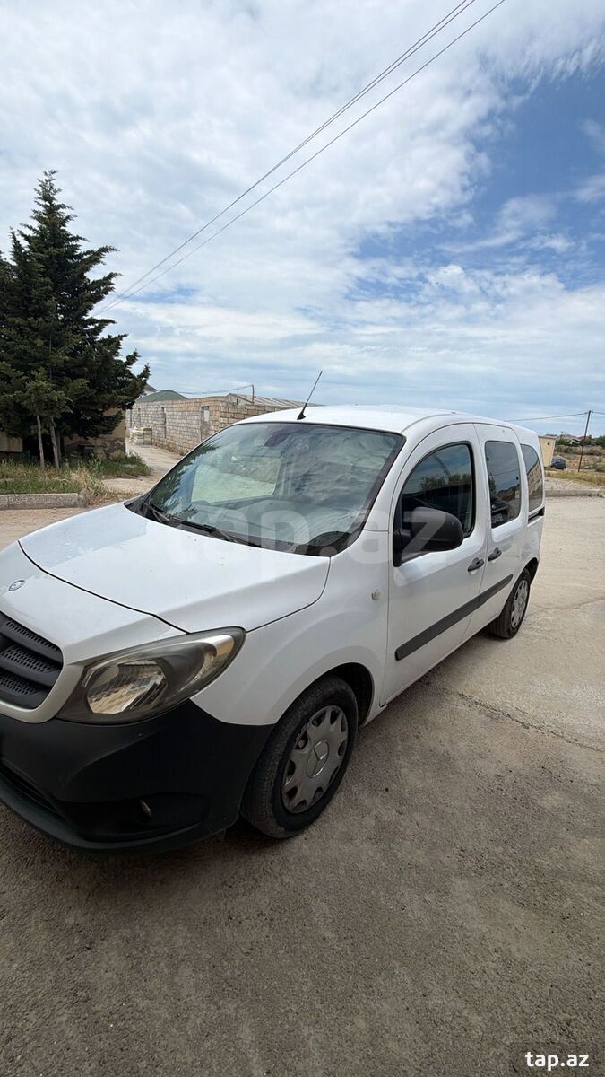 Mercedes Citan, 2014 il (3)