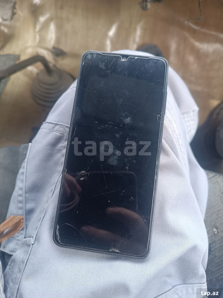 Samsung Galaxy A06 Black 64GB/4GB (4)