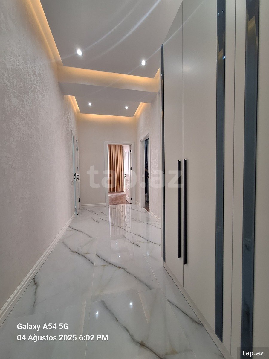 3-otaqlı yeni tikili, 8-ci mkr., 86 m²