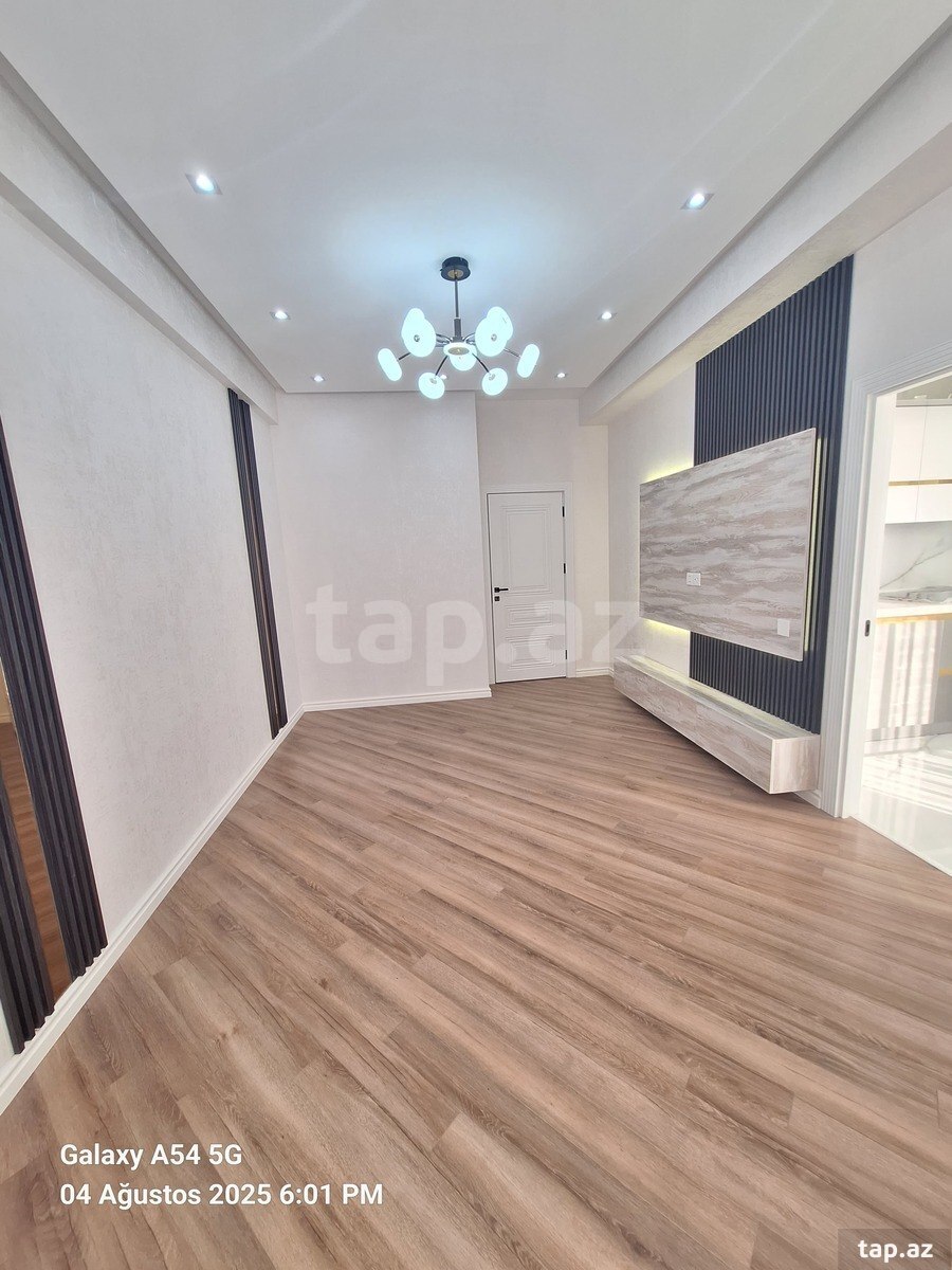 3-otaqlı yeni tikili, 8-ci mkr., 86 m²