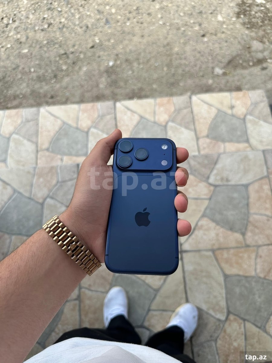 Apple iPhone 17 Pro Deep Blue 256GB/12GB (5)