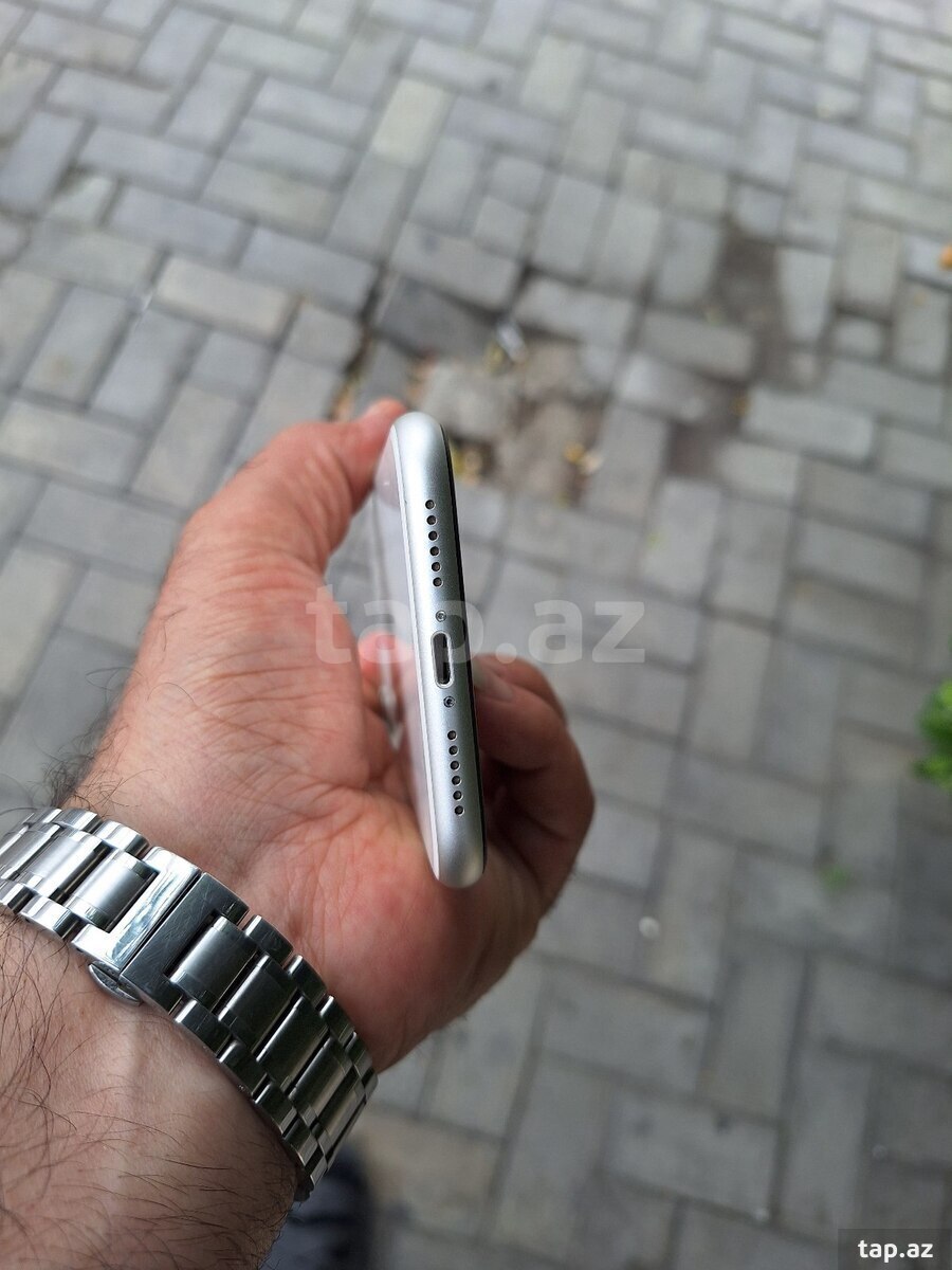Apple iPhone 11 ehtiyat hissələri (2)