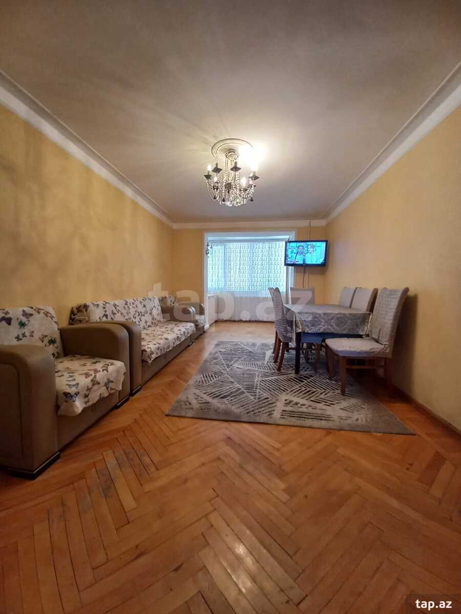 2-otaqlı mənzil kirayə verilir, İnşaatçılar m., 60 m²