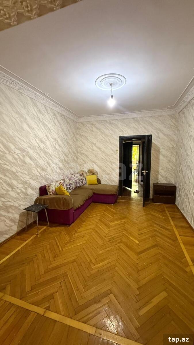 2-otaqlı mənzil kirayə verilir, Nizami m., 80 m²