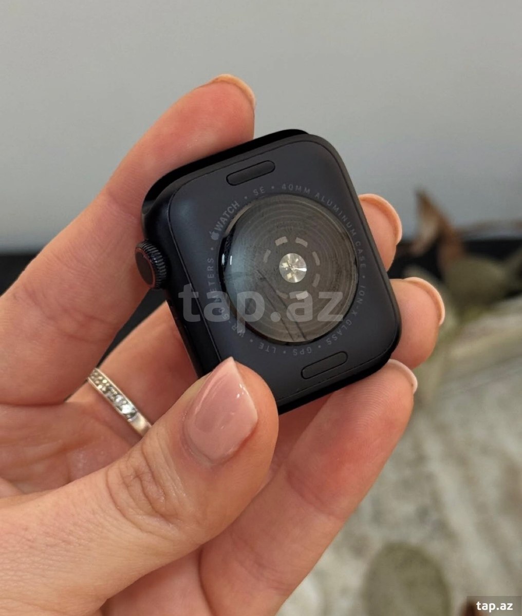 Apple Watch SE 2 Midnight 40mm (5)