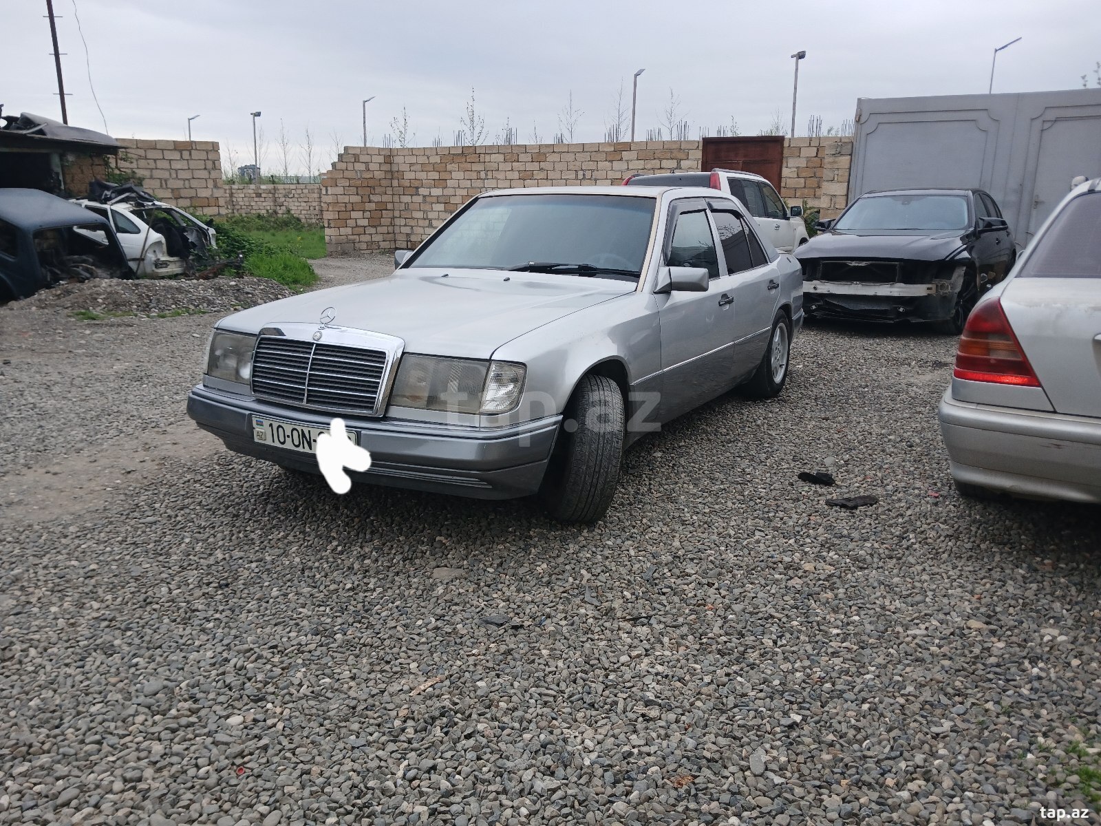 Mercedes E 220, 1993 il (7)