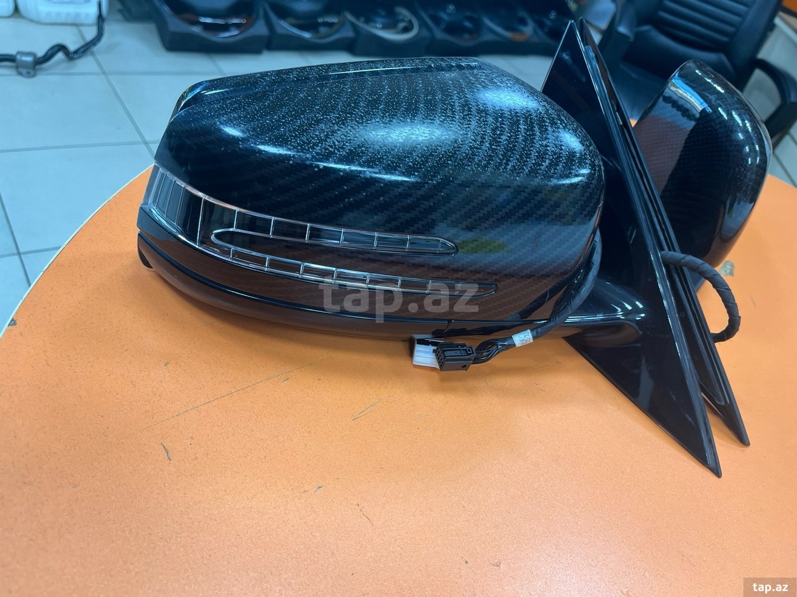 Mercedes W117 yan güzgüsü