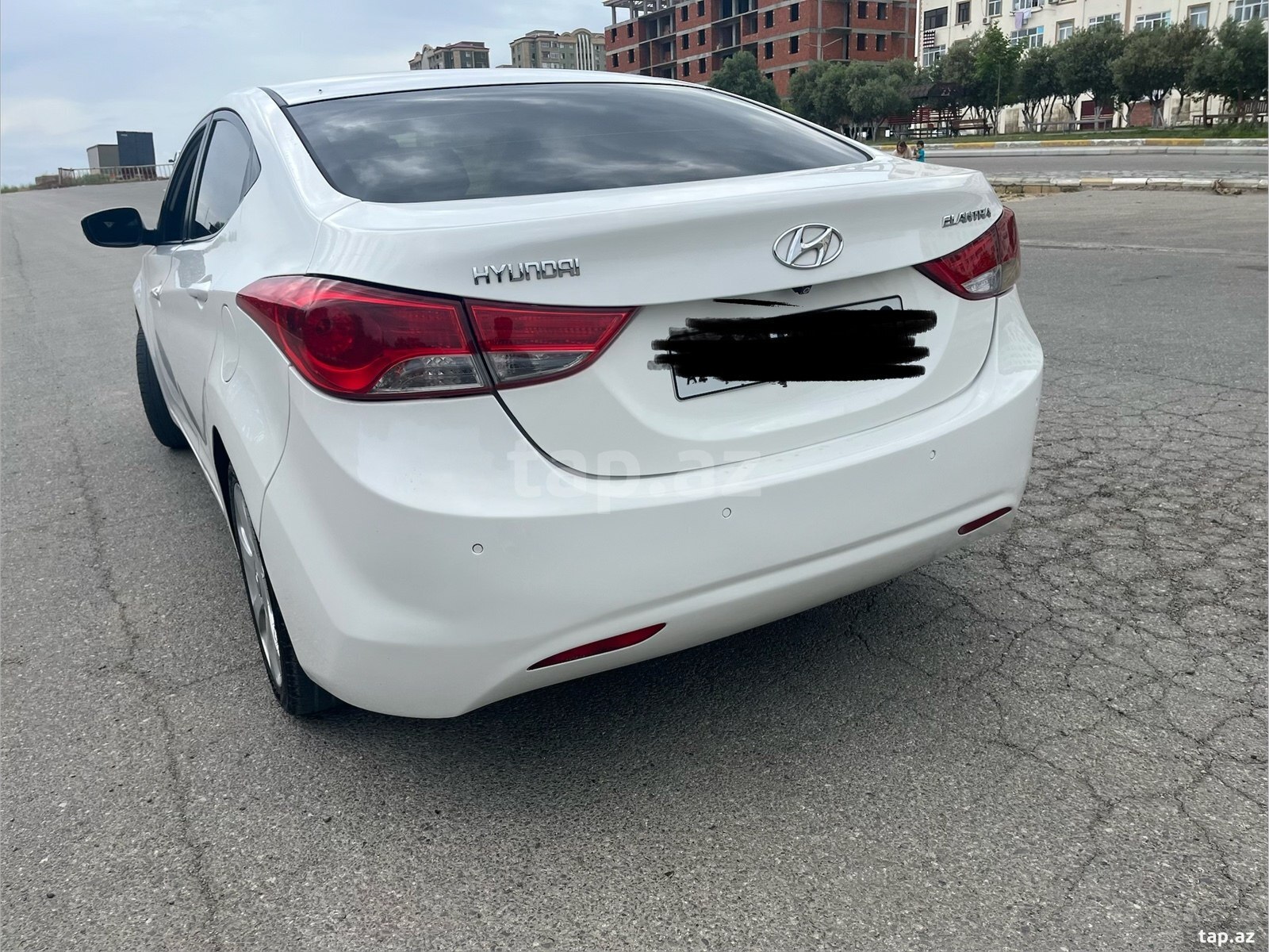 Hyundai Elantra, 2011 il (4)