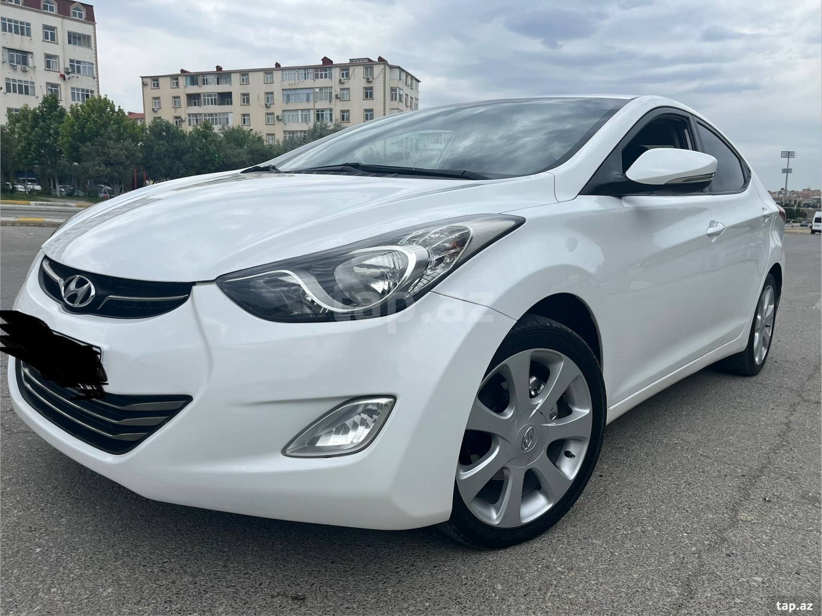 Hyundai Elantra, 2011 il