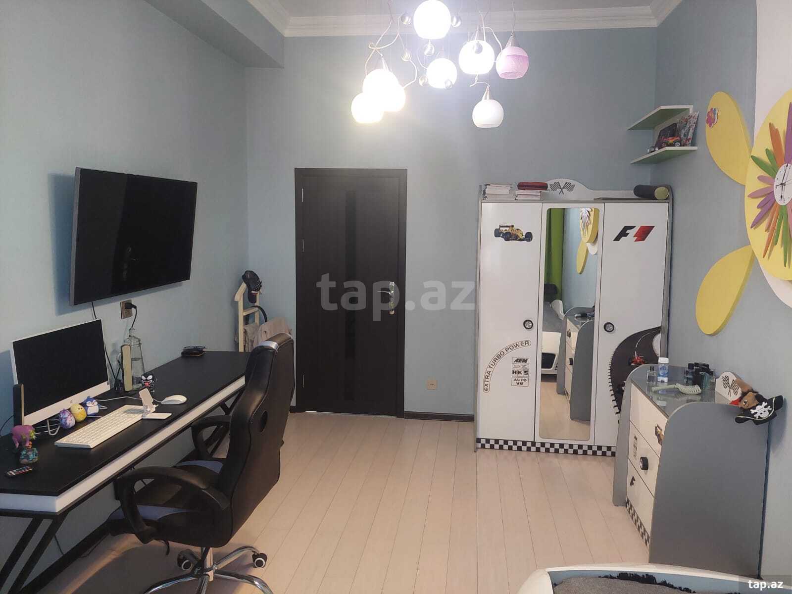4-otaqlı yeni tikili, S.Vurğun küç., 170 m² (16)