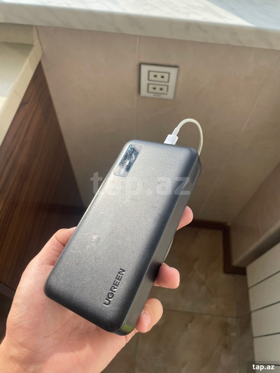 UGREEN 2000mAh powerbankı