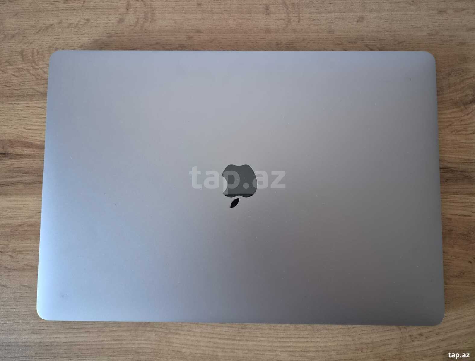 Apple MacBook Pro 15-inch 2018 / 512GB (2)