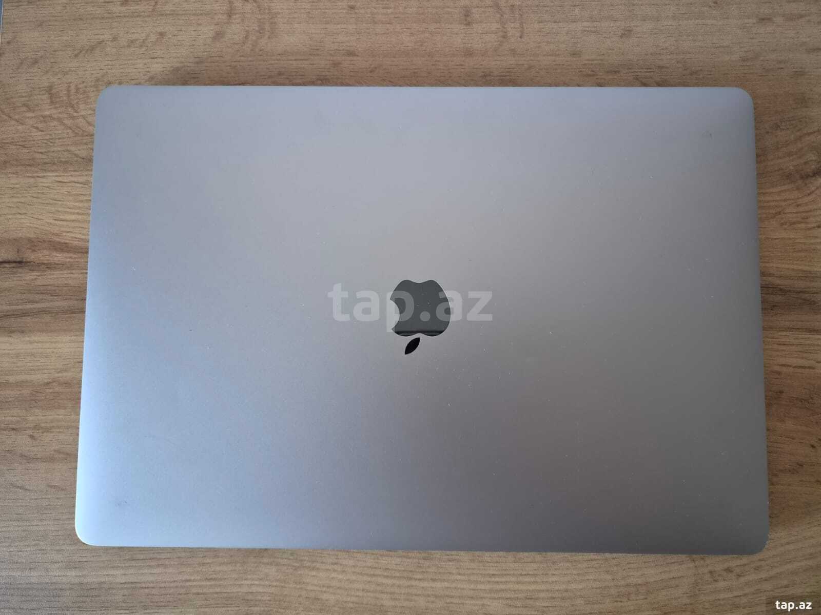 Apple MacBook Pro 15-inch 2017/ 512 GB (2)