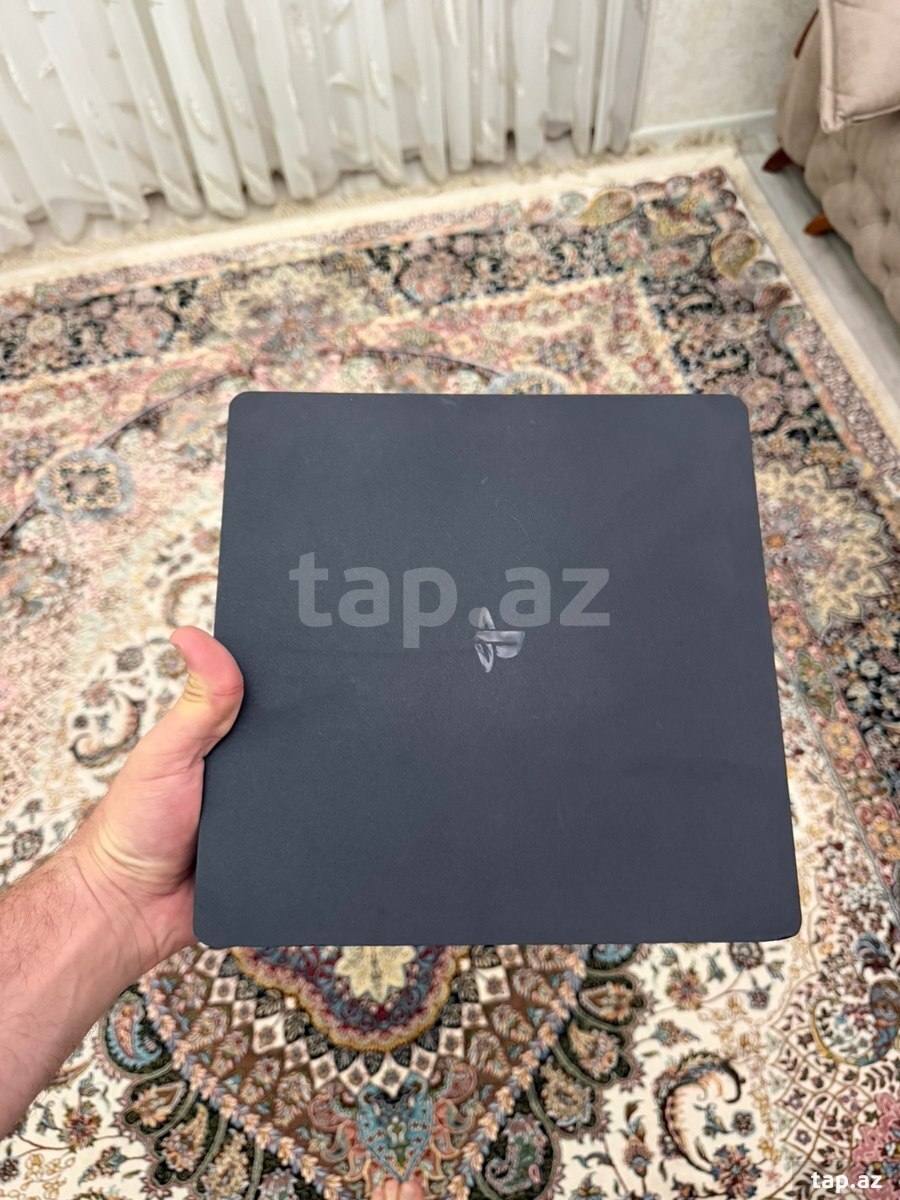 Playstation 4 Slim, 512GB