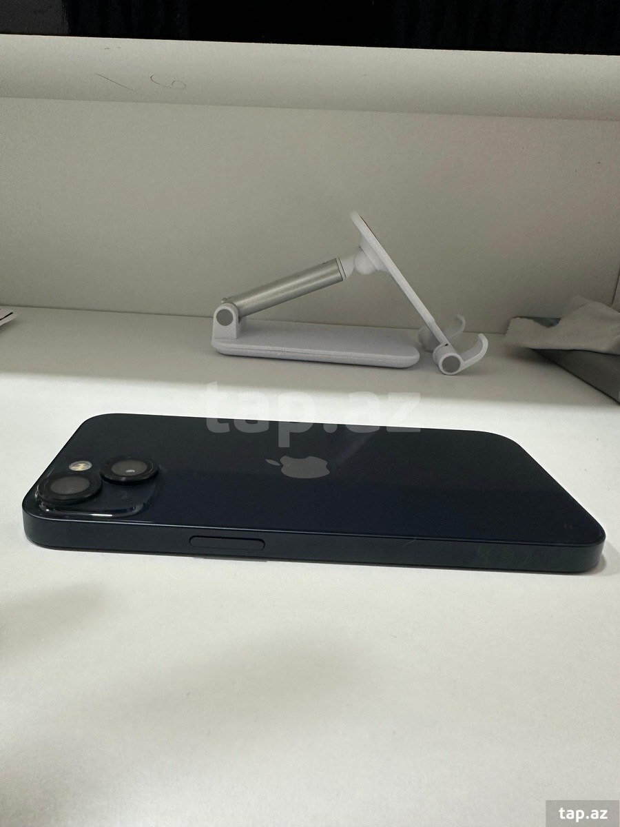 Apple iPhone 13 Blue 128GB/4GB (2)