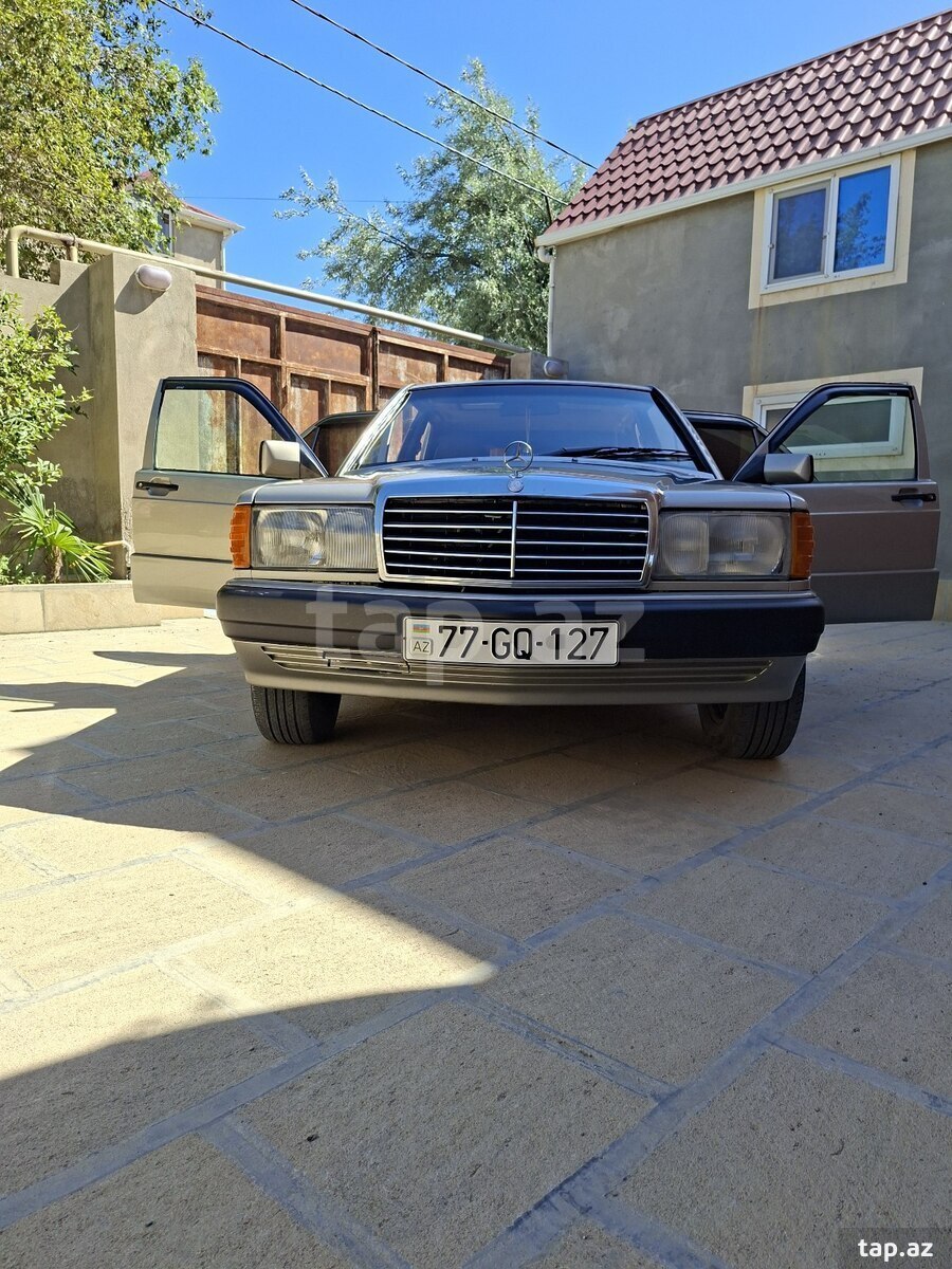 Mercedes 190, 1991 il (2)