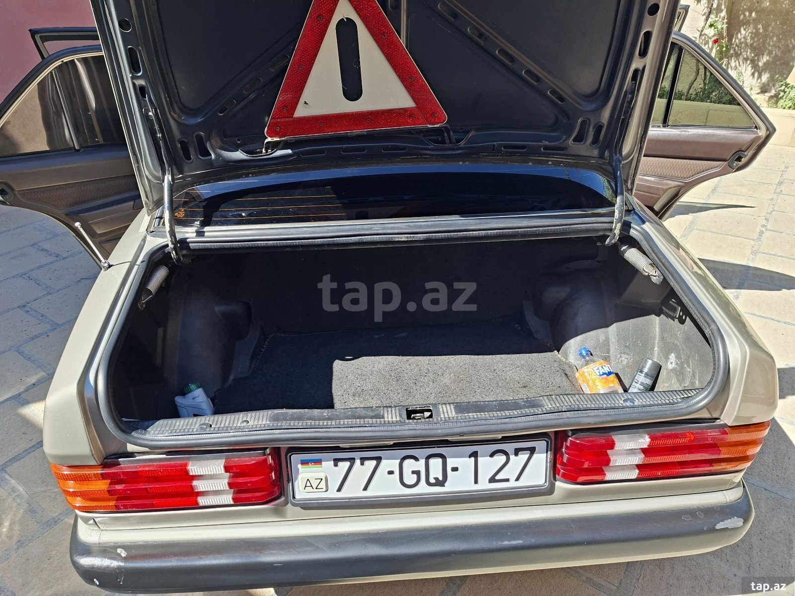 Mercedes 190, 1991 il (14)