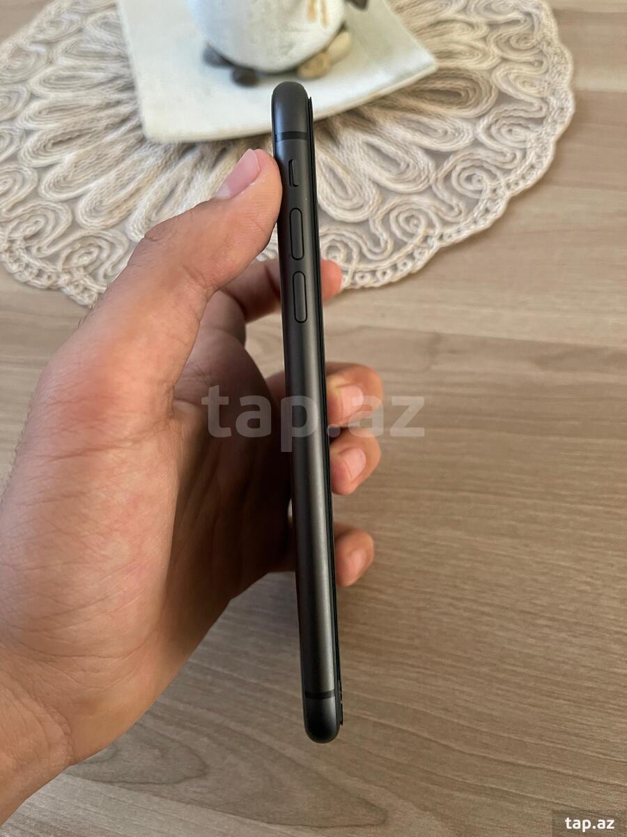 Apple iPhone 11 Black 128GB/4GB (3)