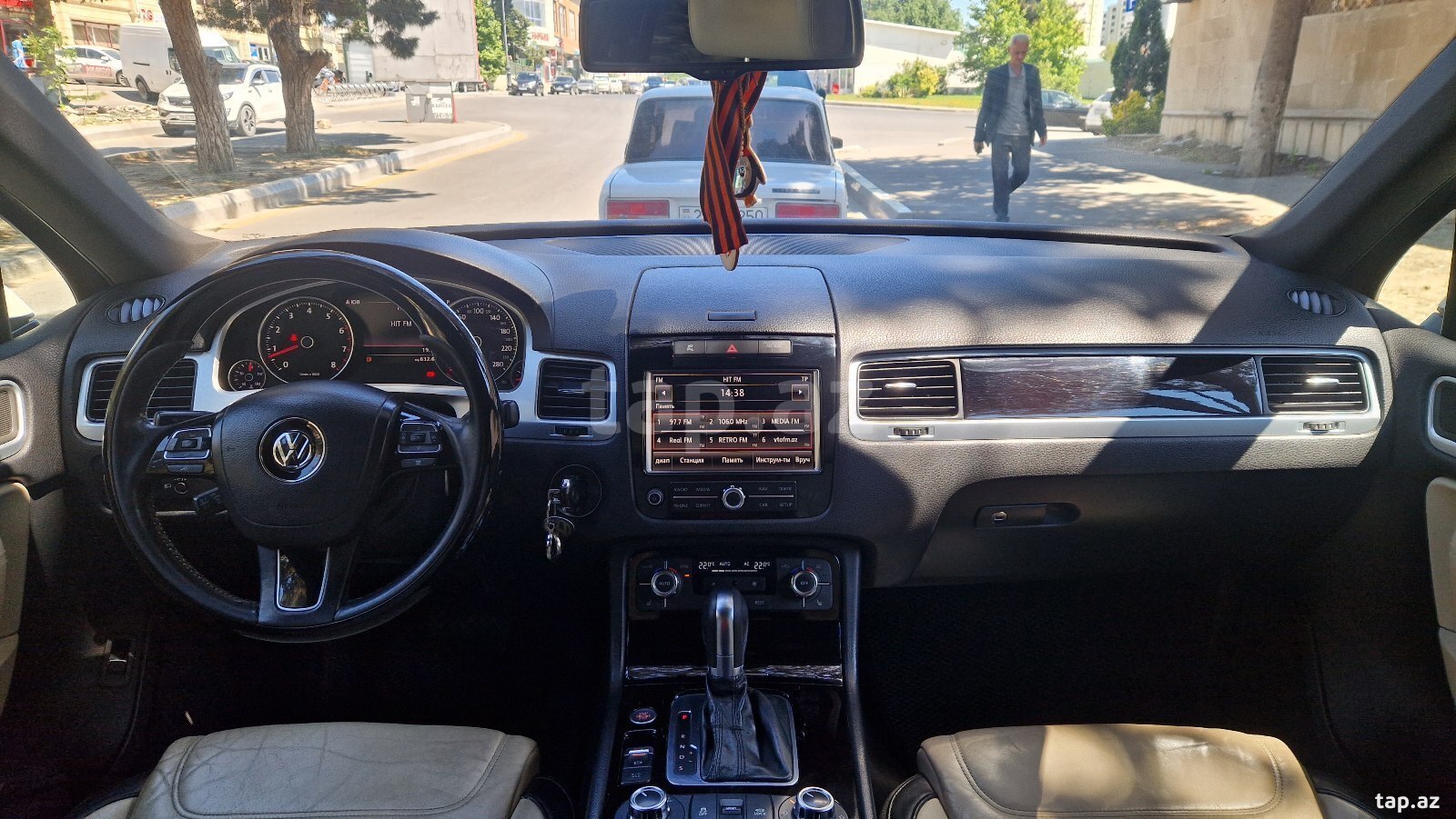 Volkswagen Touareg, 2011 год (7)
