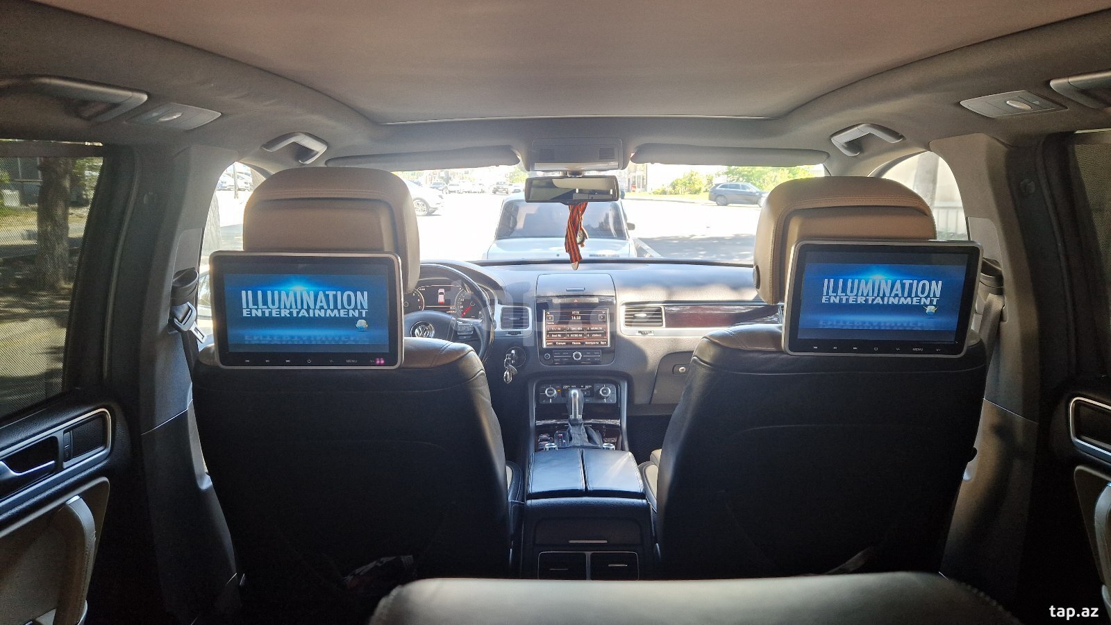 Volkswagen Touareg, 2011 год (8)