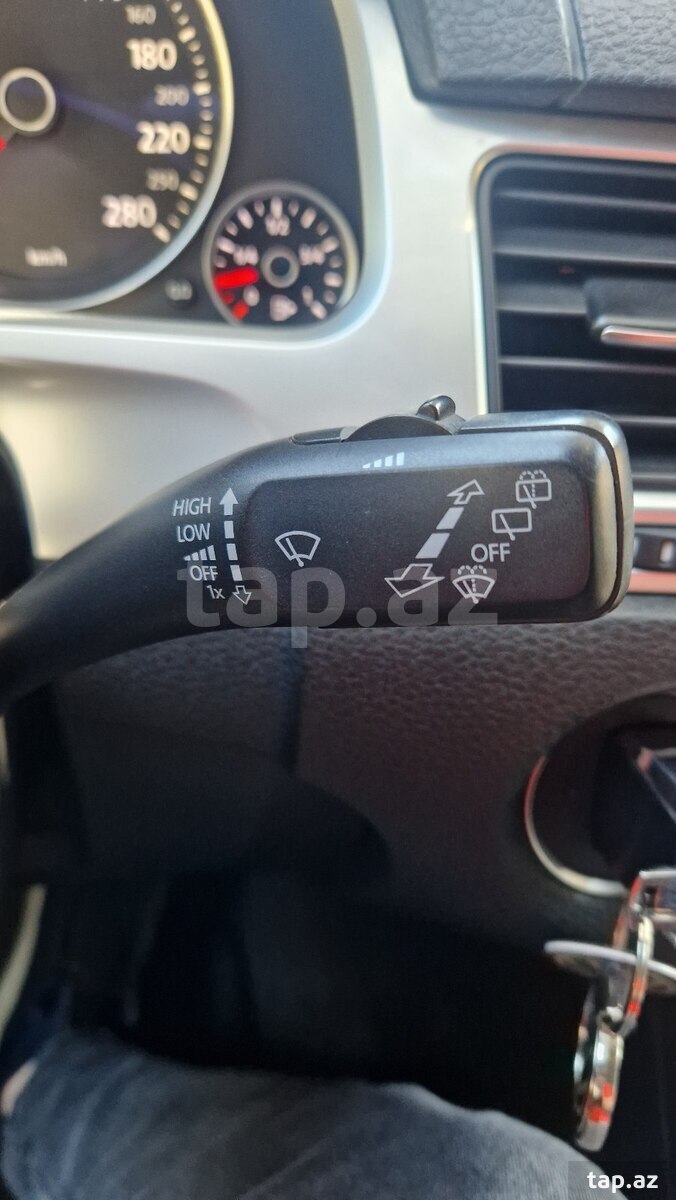 Volkswagen Touareg, 2011 год (13)