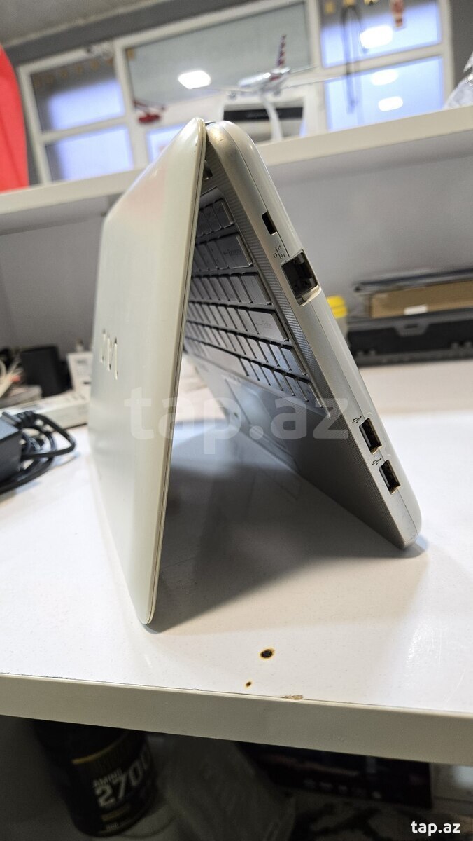 Netbuk Sony  (4)