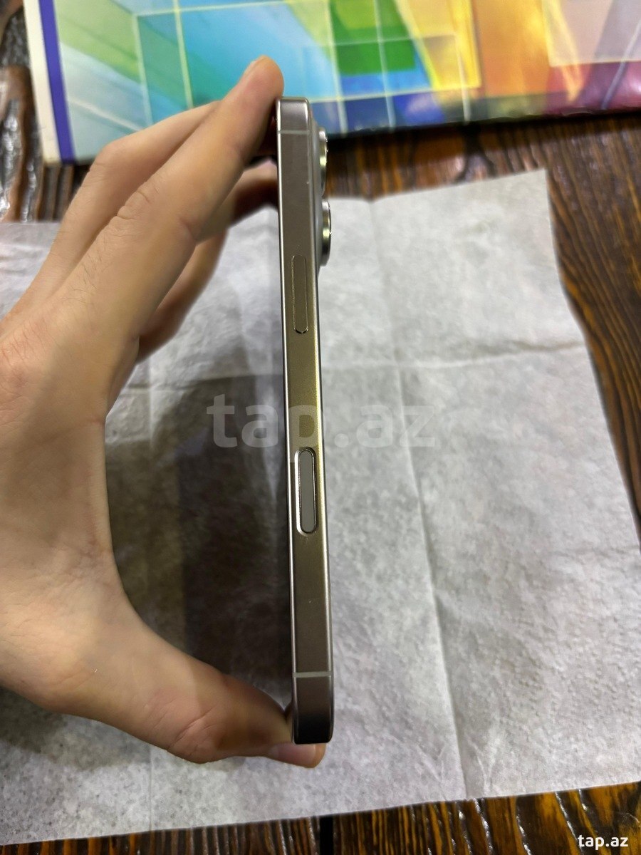 Apple iPhone 16 Pro Natural Titanium 128GB/8GB (3)