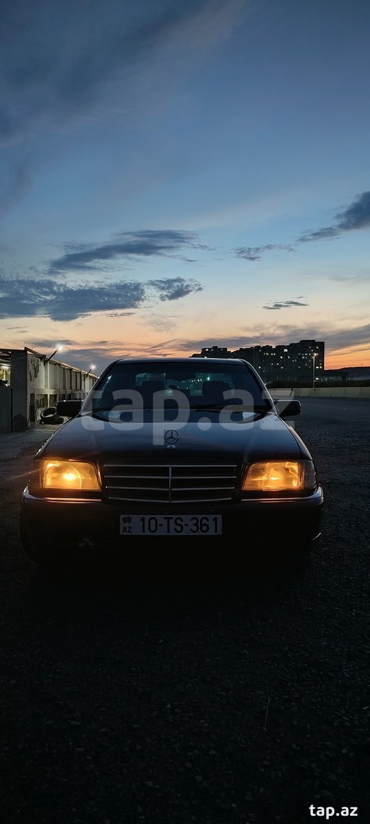 Mercedes 200, 1994 il