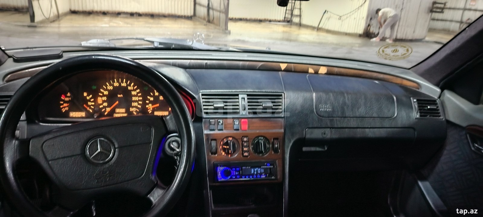 Mercedes 200, 1994 il (5)