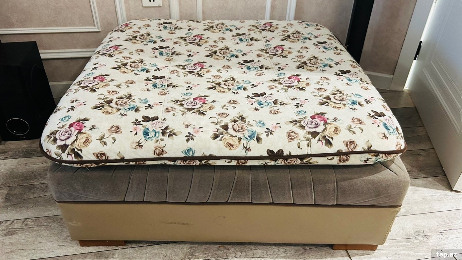 Künc divan