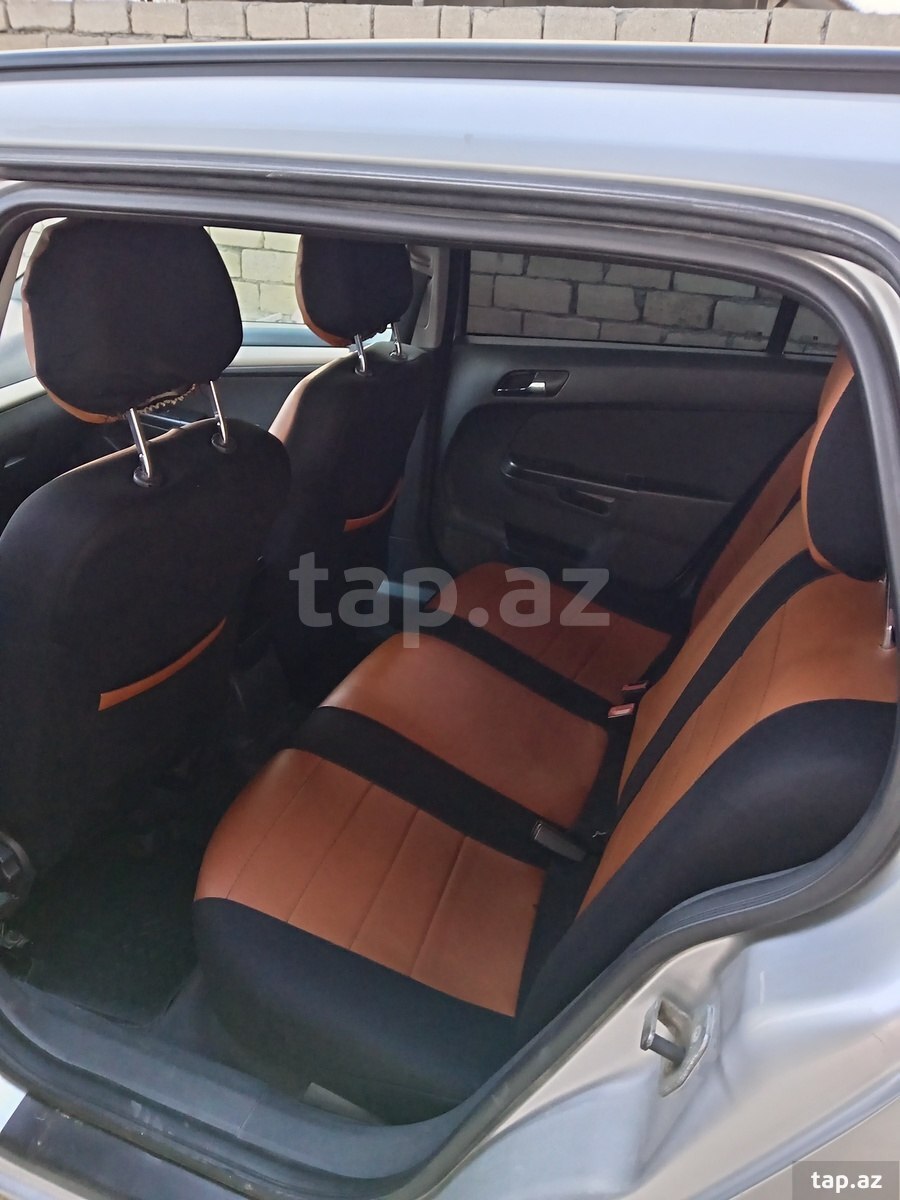 Opel Astra, 2008 il (4)