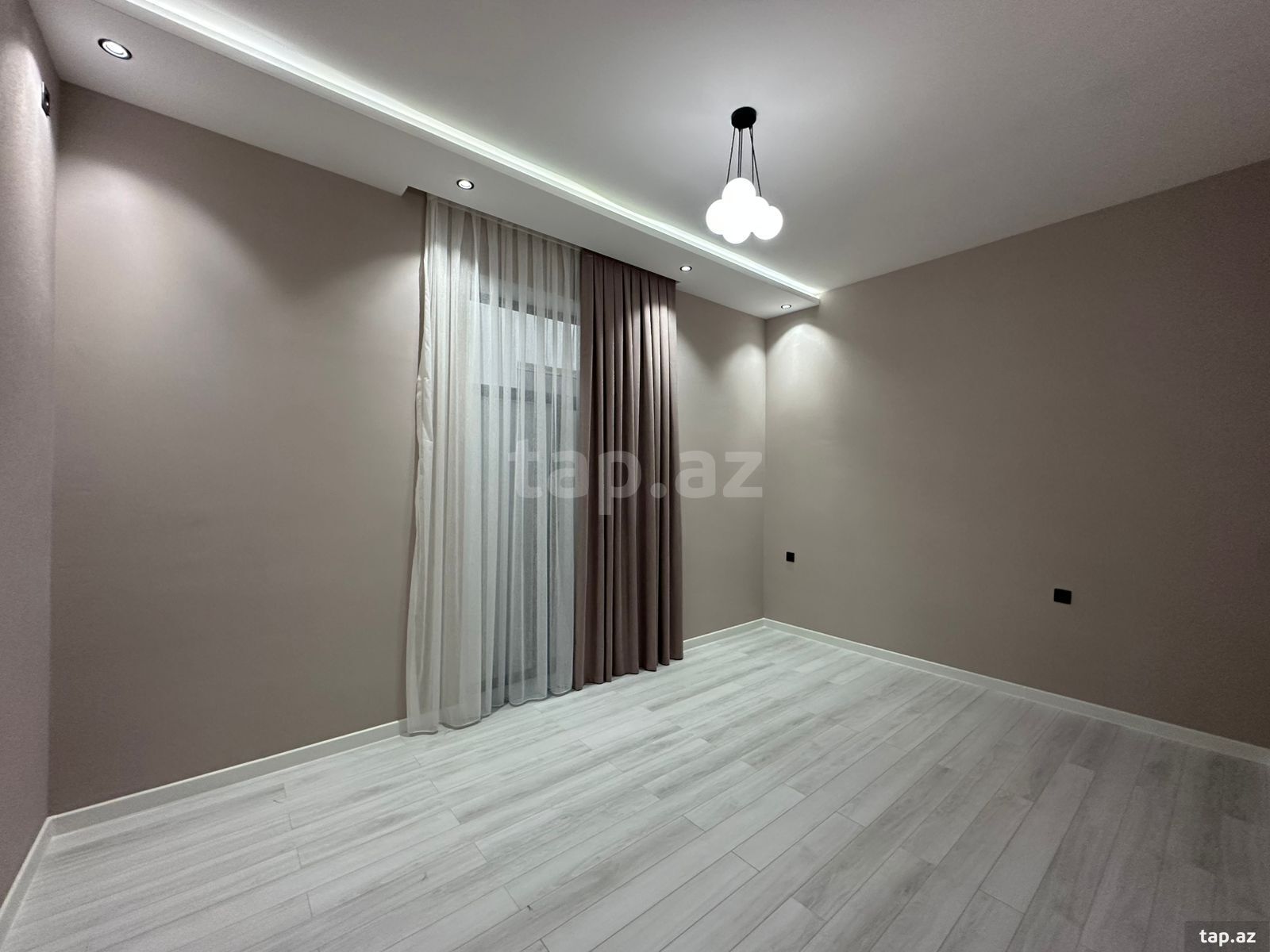 Bağ evi, Şüvəlan qəs. (8)